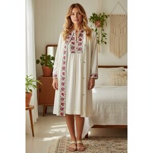 Vintage 1970s Embroidered Nightgown + Housecoat Set •  2‑Piece Set